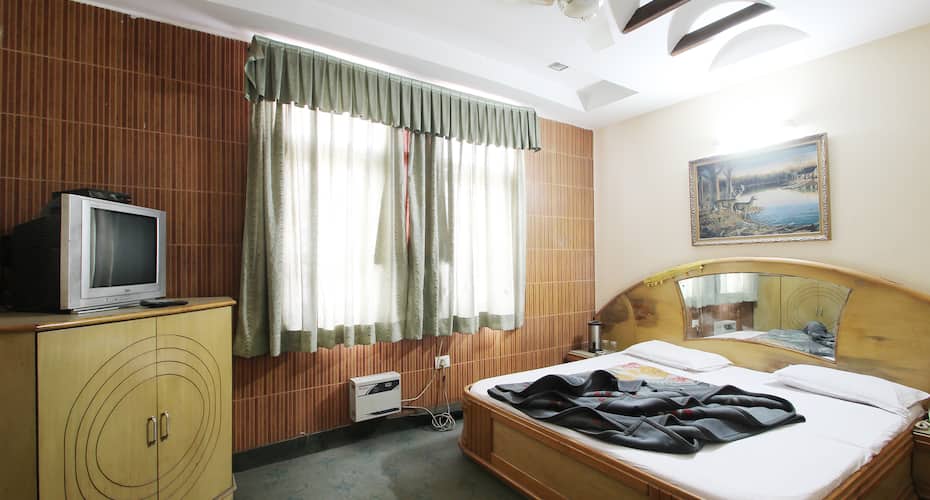 TG Rooms Connaught Place, New Delhi 1